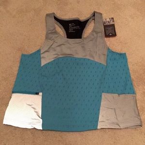 NWT Oiselle Reflective Tank